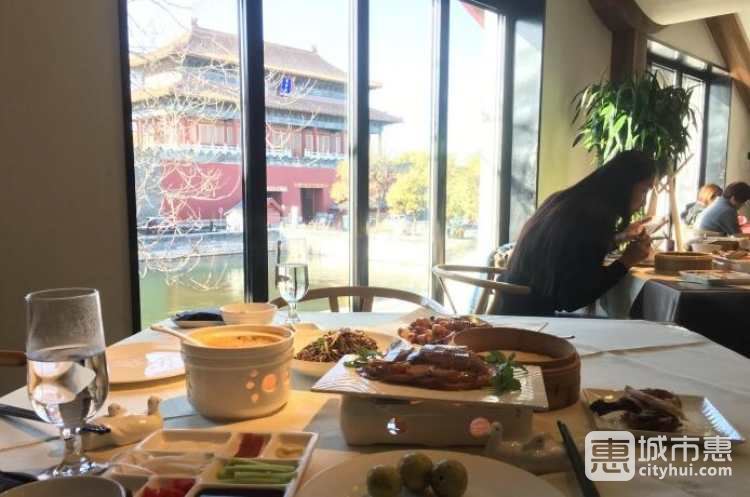 四季民福烤鸭店