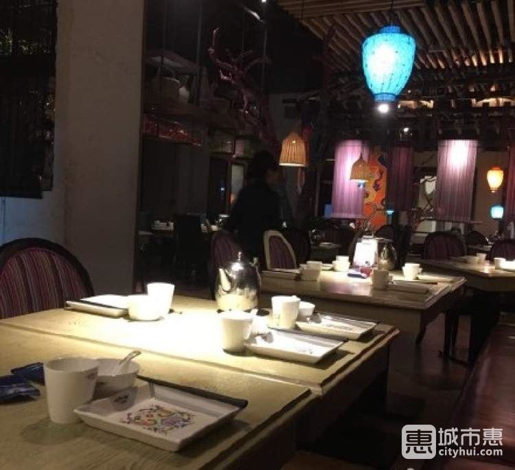 庄家小镇(平江万达店)