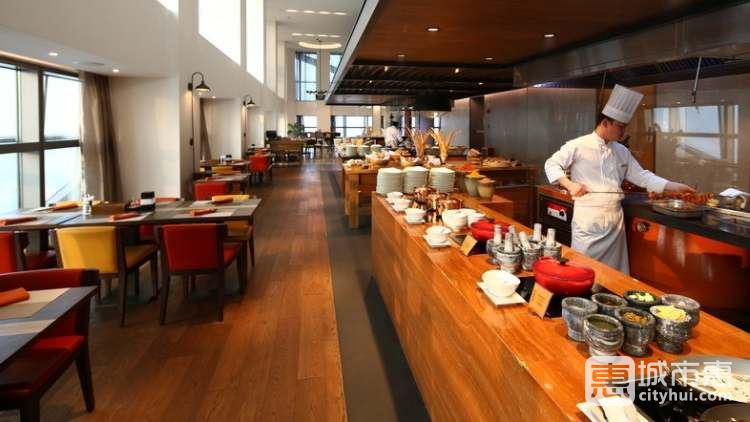 南京金奥费尔蒙酒店全日餐厅