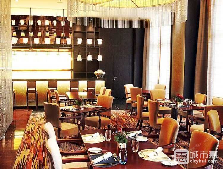 苏宁索菲特钟山高尔夫酒店·锦厨自助餐厅