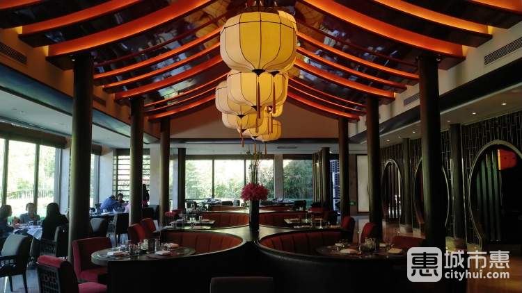 凯悦酒店湖畔餐厅
